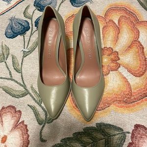 Gianni Bini green high heels